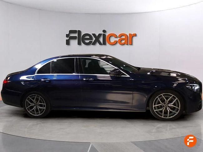 Usado Mercedes E220 194 CV (142 kW) 2021 Azul Berlina