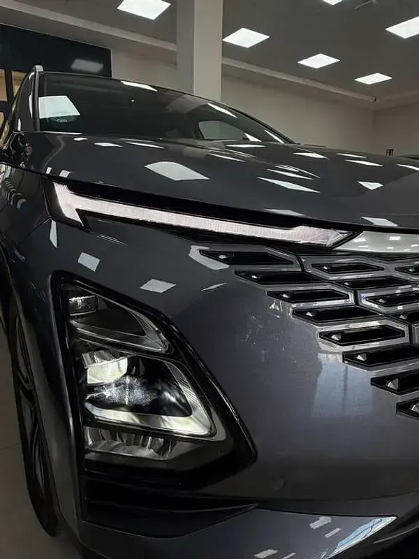 Usado Omoda 5 147 CV (108 kW) 2025 Gris SUV