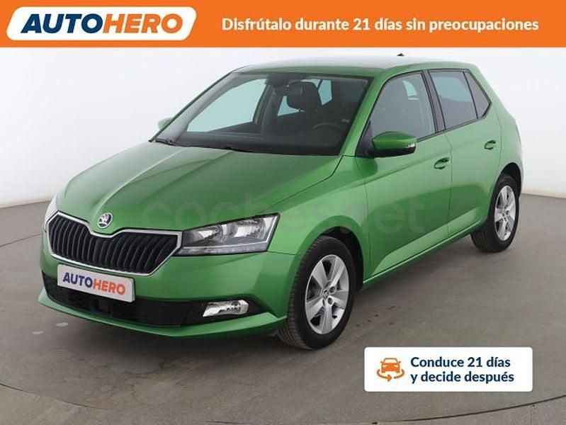 Verde Usado 2019 Skoda Fabia Ambition Berlina | 11.499 € (Super precio) - Imagen 1/3