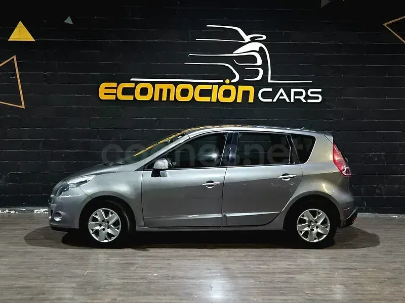 Usado Renault Scénic III Dynamique 110 CV (80 kW) 2011 Gris / plata Monovolumen