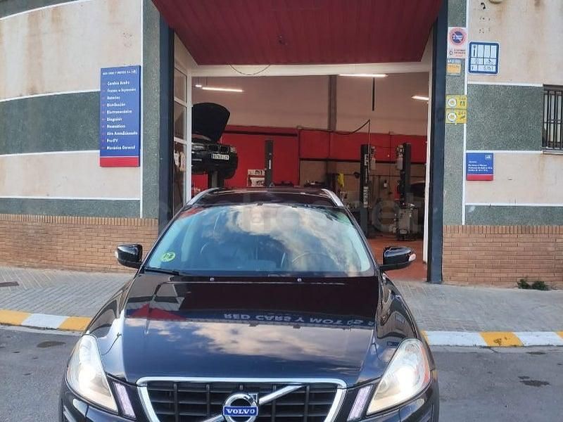Używany Volvo XC60 Kinetic 215 KM (158 kW) 2011 Czarny SUV