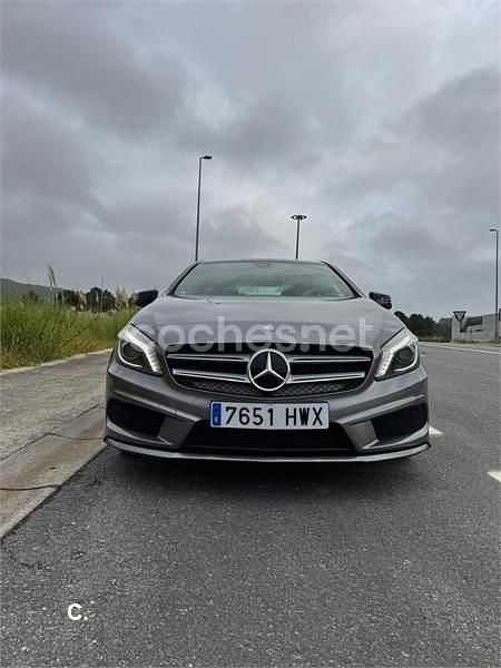 Usado Mercedes A200 AMG line 136 CV (100 kW) 2014 Gris / plata Berlina