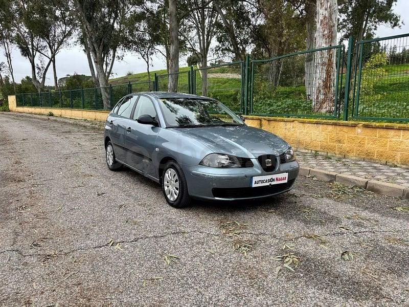 Verde Usado 2006 Seat Ibiza Reference Berlina | 2950 € (Buen precio) - Imagen 1/4