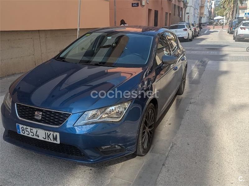 Usado Seat Leon CONNECT 125 CV (91 kW) 2015 Azul Berlina