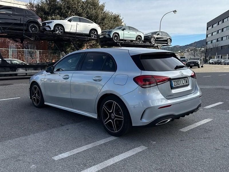 Usado Mercedes A180 116 CV (85 kW) 2021 Gris / plata Berlina