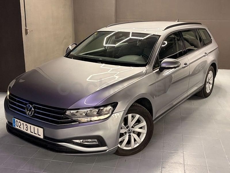 Usado VW Passat 122 CV (89 kW) 2020 Gris / plata Familiar