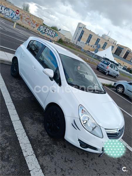 Blanco Usado 2008 Opel Corsa Cosmo Berlina | 3500 € (Precio justo) - Imagen 1/4