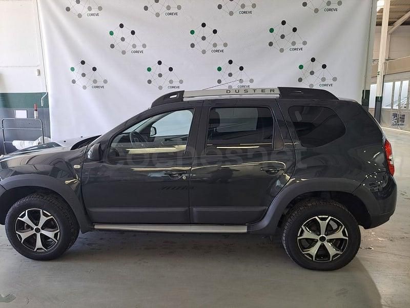 Usado Dacia Duster Lauréate 125 CV (91 kW) 2017 Negro SUV