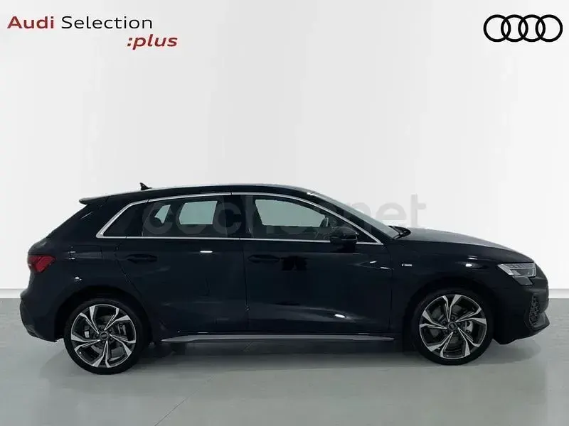 Usado Audi A3 S-Line 204 CV (150 kW) 2025 Negro Berlina