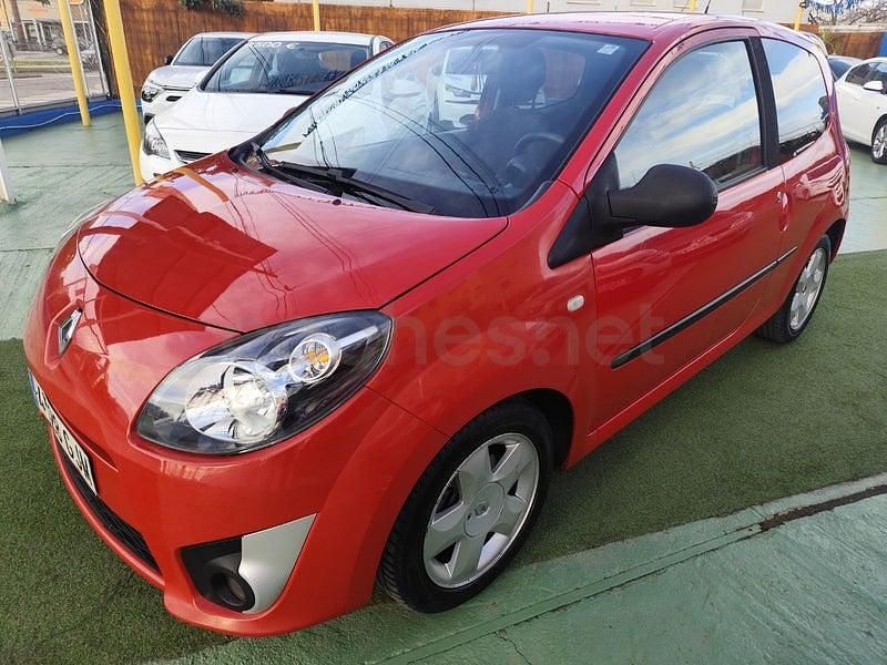 Usado Renault Twingo Dynamique 75 CV (55 kW) 2008 Blanco Utilitario