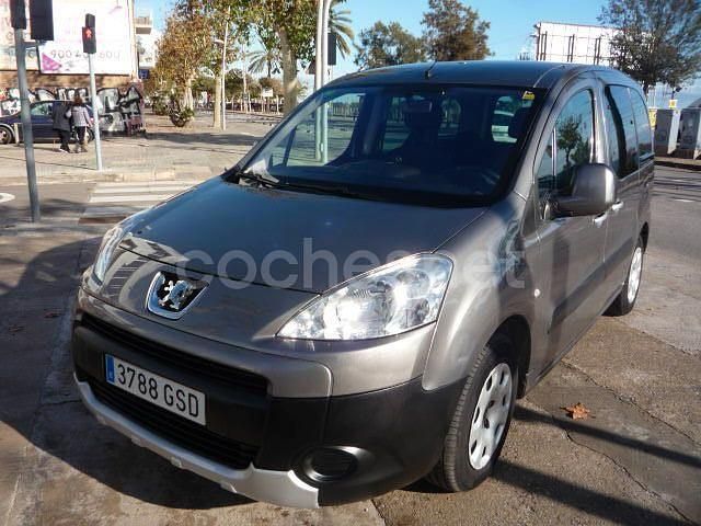 Gris / plata Usado 2010 Peugeot Partner Tepee Premium Monovolumen | 6800 € (Precio justo) - Imagen 1/4