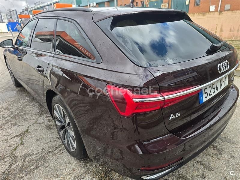 Usado Audi A6 Sport 204 CV (150 kW) 2021 Granate Familiar