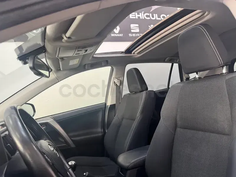Usado Toyota RAV4 Advance 143 CV (105 kW) 2016 Marrón SUV