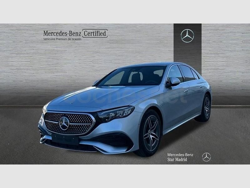 Usado Mercedes E220 197 CV (144 kW) 2025 Gris / plata Berlina