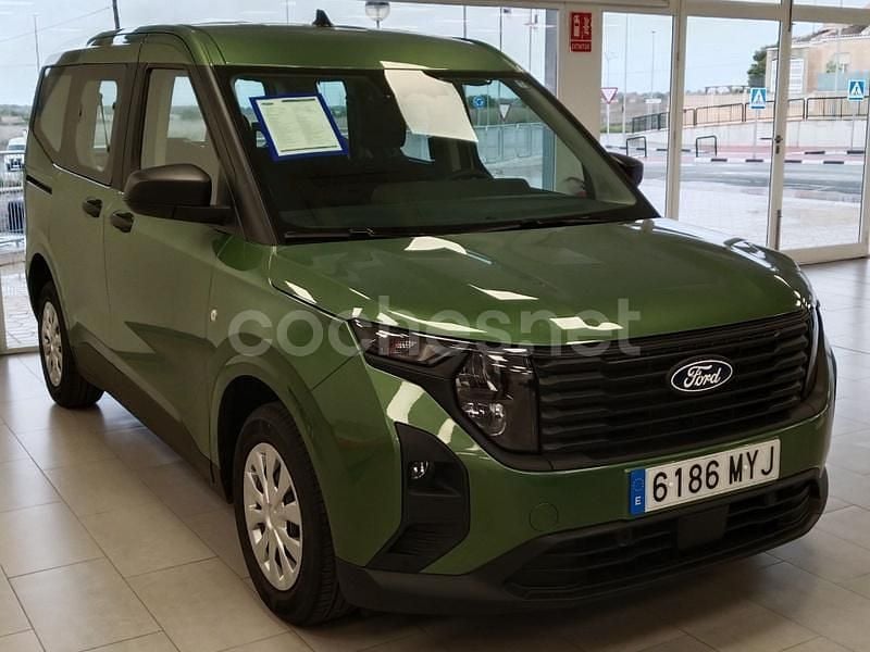 Verde Usado 2025 Ford Tourneo Courier Trend Monovolumen | 23.900 € - Imagen 1/4