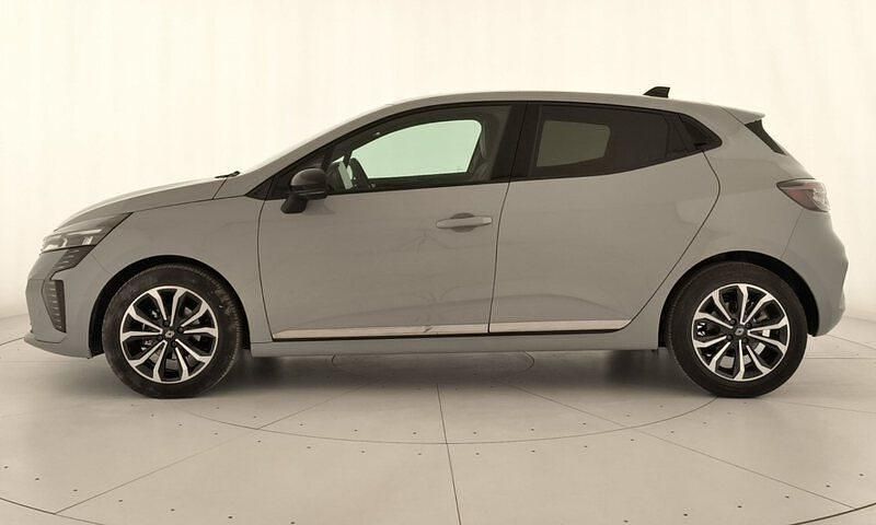 Usado Renault Clio V Techno 100 CV (73 kW) 2025 Gris Berlina