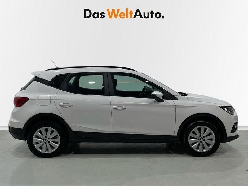 Usado Seat Arona Style 110 CV (80 kW) 2021 Blanco SUV