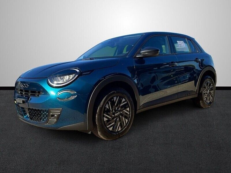 Usado Fiat 600 101 CV (74 kW) 2024 Rojo SUV