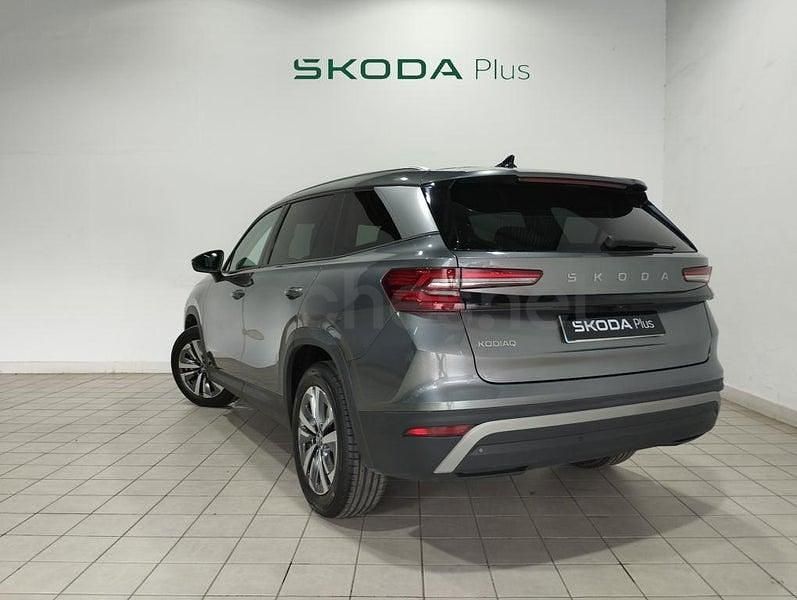 Usado Skoda Kodiaq Selection 150 CV (110 kW) 2025 Gris SUV
