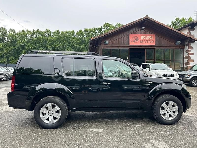 Negro Usado 2006 Nissan Pathfinder SUV | 20.999 € (Un poco caro) - Imagen 1/4