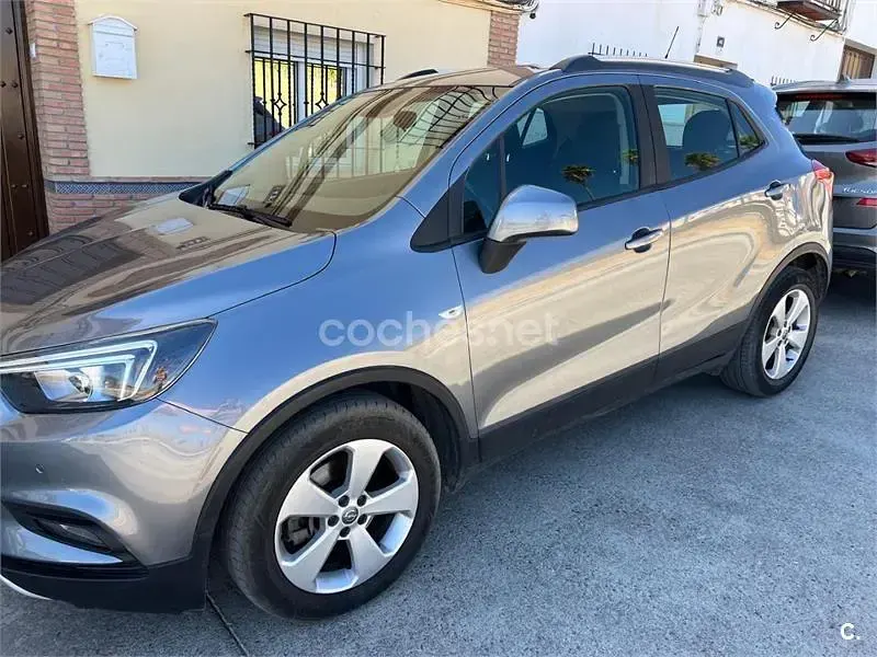 Usado Opel Mokka X Selective 136 CV (100 kW) 2017 Gris / plata SUV