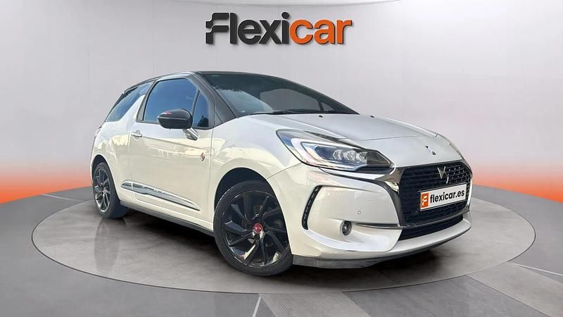Usado DS Automobiles DS3 Performance 110 CV (80 kW) 2018 Blanco Berlina
