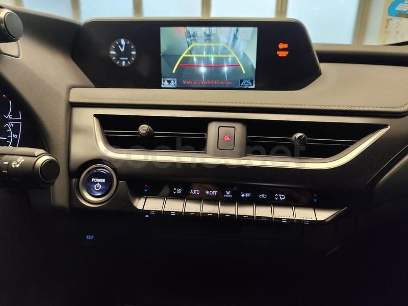 Usado Lexus UX Business Edition 184 CV (135 kW) 2022 Naranja SUV