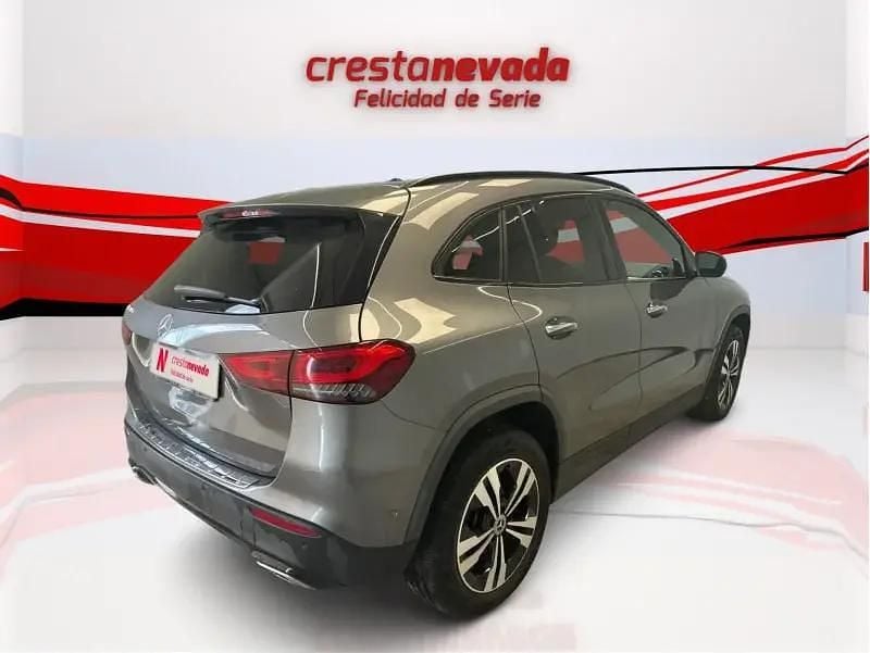 Usado Mercedes GLA200 150 CV (110 kW) 2020 Gris SUV