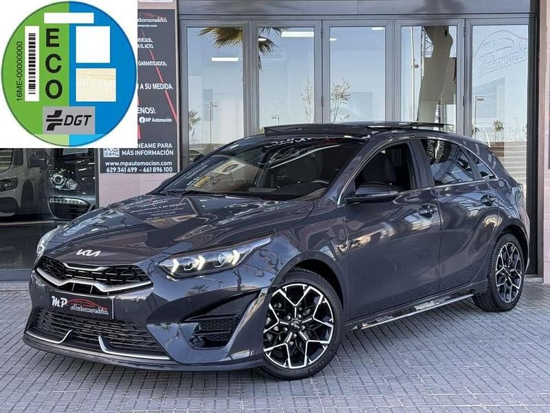 Usado Kia Ceed GT GT-Line 136 CV (100 kW) 2022 Gris Utilitario