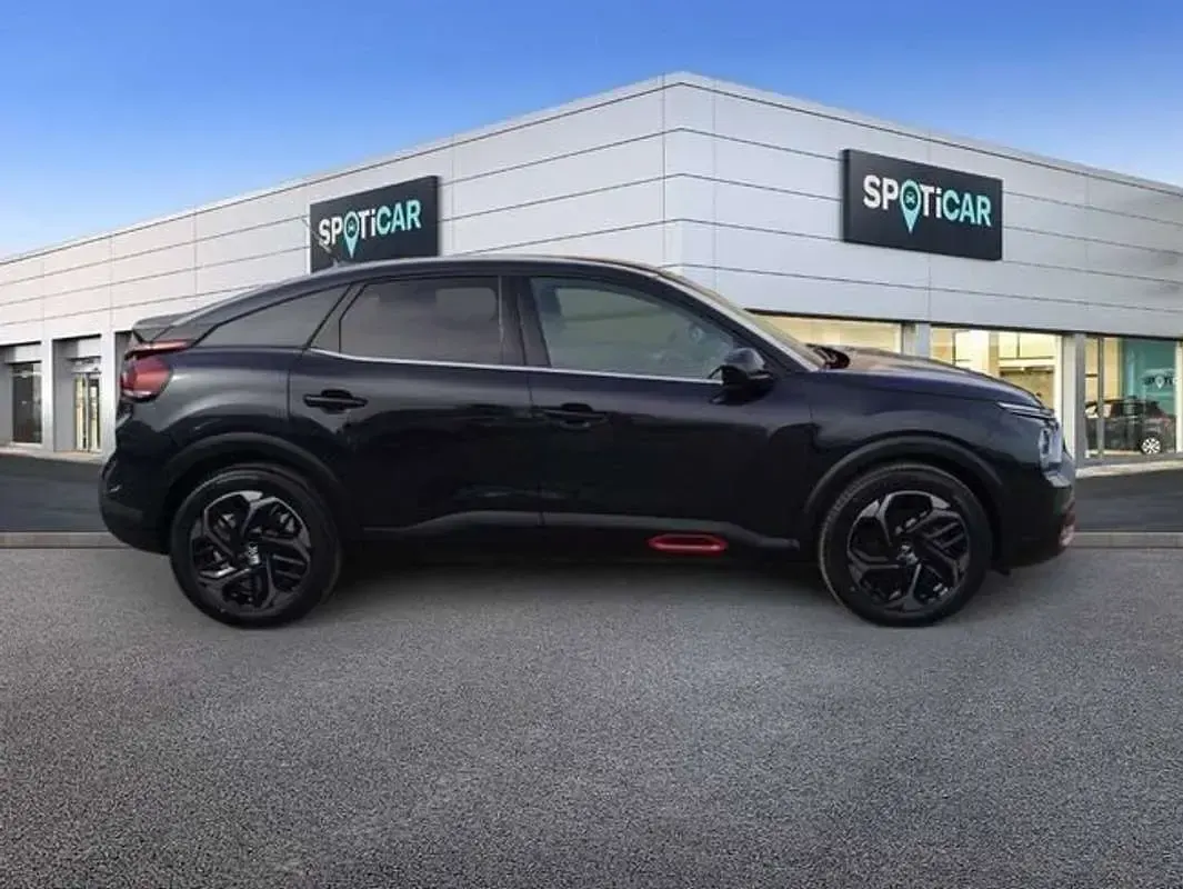 Usado Citroën C4 Feel 110 CV (80 kW) 2021 Negro Utilitario