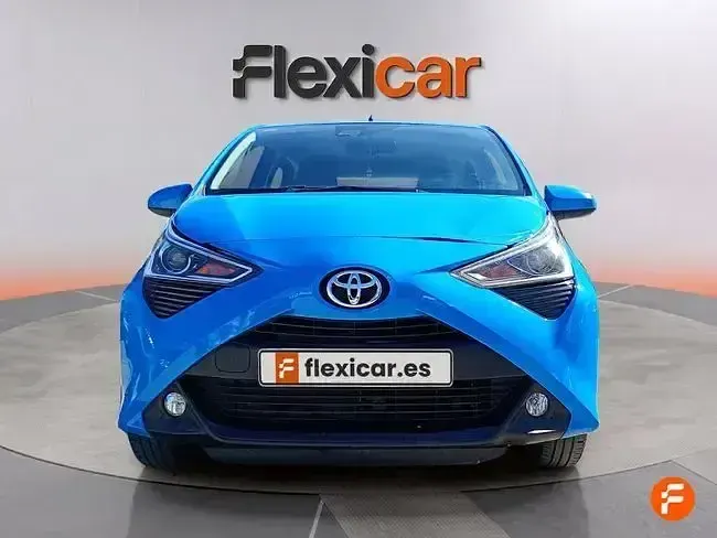 Usado Toyota Aygo X-cite 72 CV (52 kW) 2020 Azul Utilitario