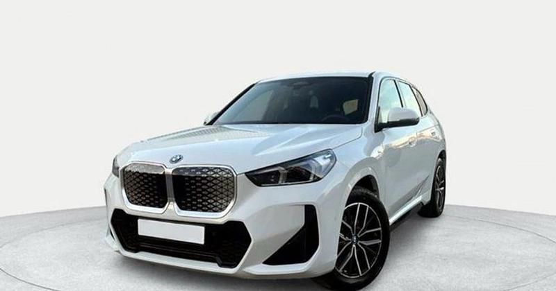 Usado 2025 BMW iX1 SUV | 43.900 € (Buen precio) - Imagen 1/4