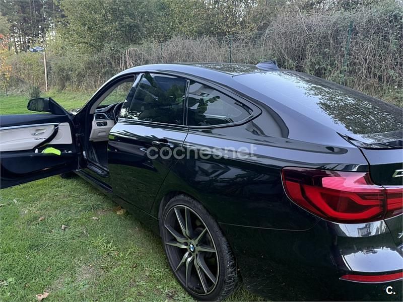 Usado BMW 320 190 CV (139 kW) 2019 Negro Familiar