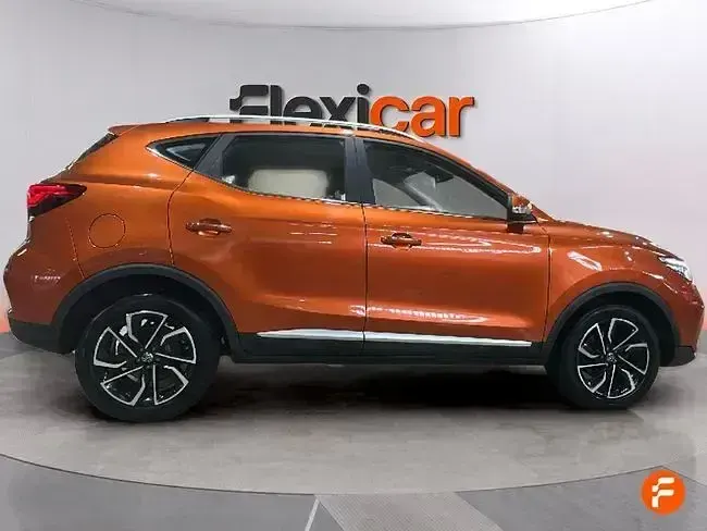 Usado MG ZS Luxury 111 CV (81 kW) 2024 Naranja SUV