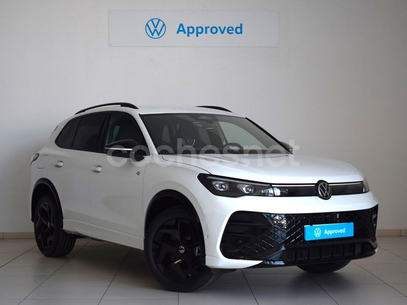 Blanco Nuevo 2025 VW Tiguan R-line SUV | 54.990 € - Imagen 1/4