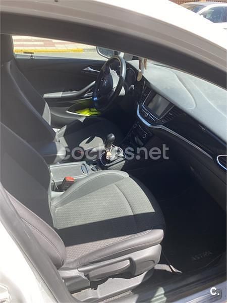 Usado Opel Astra Excellence 136 CV (100 kW) 2017 Blanco Berlina