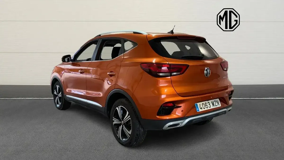 Usado MG ZS Comfort 106 CV (77 kW) 2025 Naranja SUV