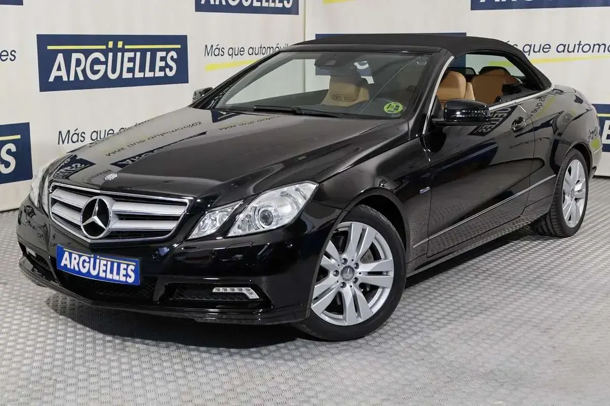 Usado Mercedes E350 Avantgarde 265 CV (194 kW) 2011 Negro metalizado Descapotable