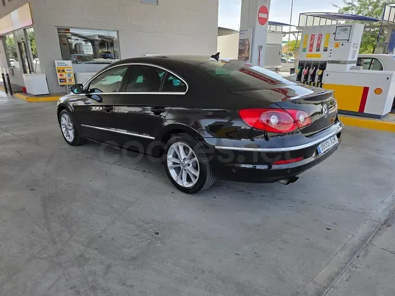 Usado VW Passat 160 CV (117 kW) 2011 Negro Berlina