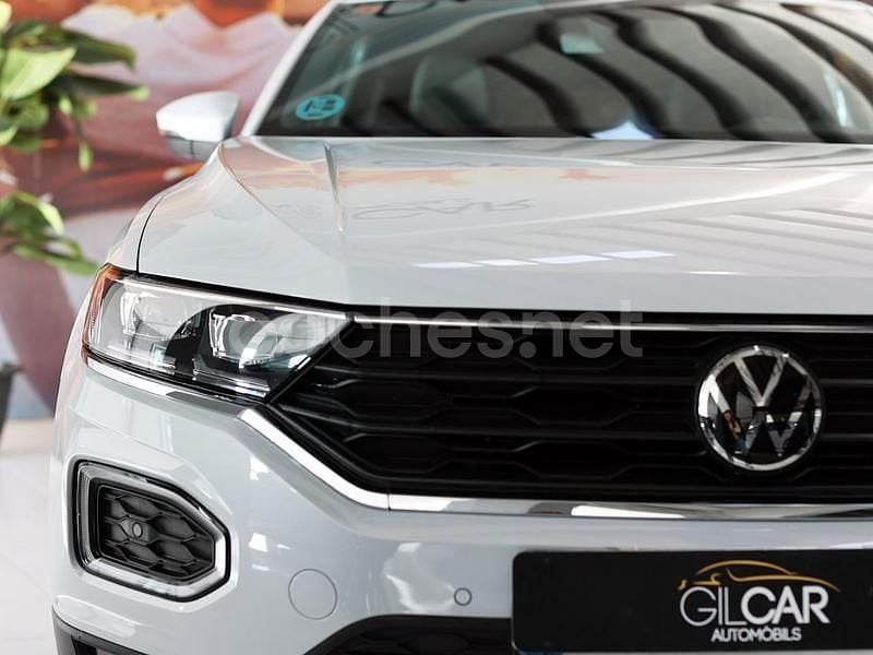 Usado VW T-Roc Sportline 150 CV (110 kW) 2021 Gris / plata SUV