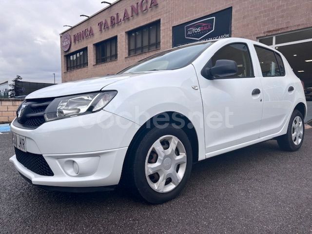 Blanco Usado 2015 Dacia Sandero Ambiance Utilitario | 9500 € (Caro) - Imagen 1/4