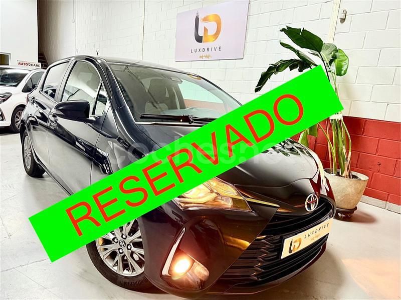 Negro Usado 2020 Toyota Yaris Hybrid Active Berlina | 15.500 € (Super precio) - Imagen 1/4
