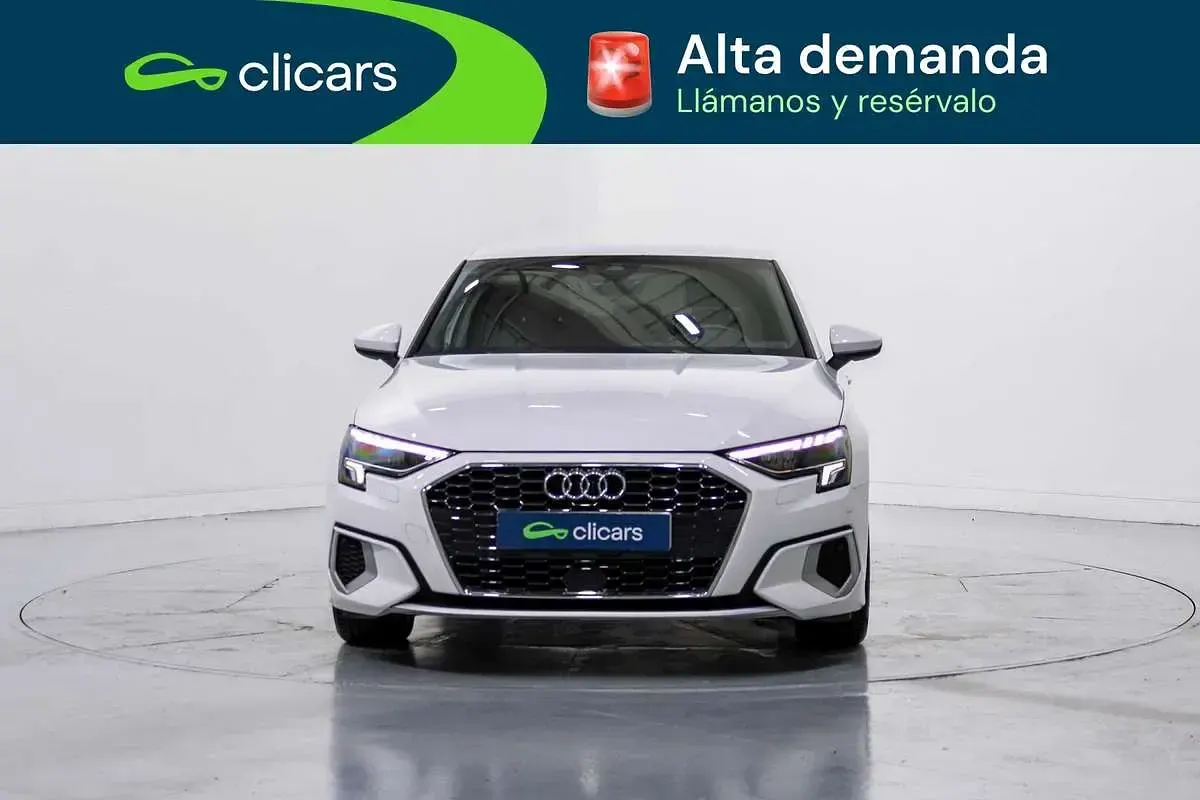 Usado Audi A3 Sportback Advanced 110 CV (80 kW) 2022 Blanco Utilitario