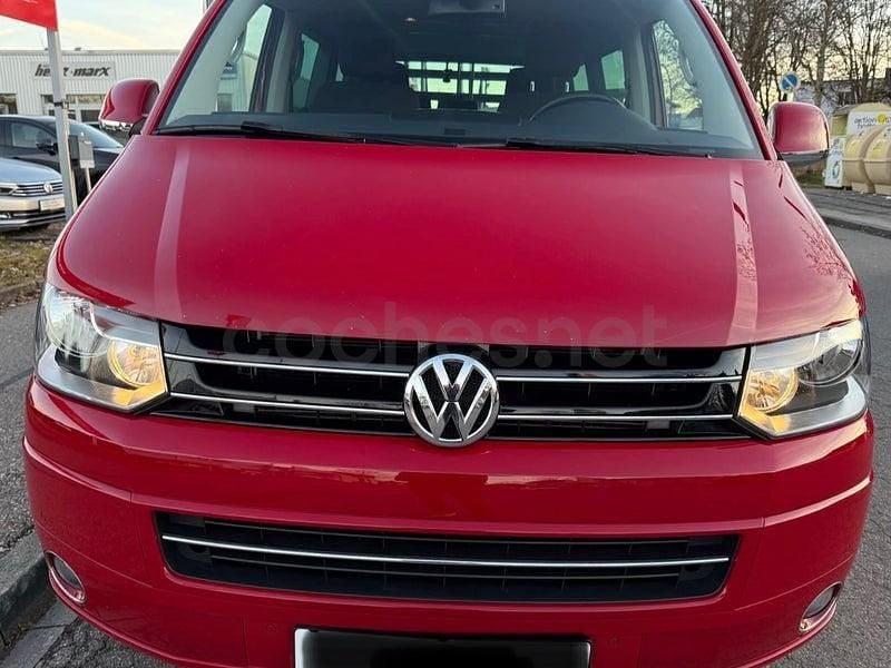 Usado VW Multivan Highline 140 CV (102 kW) 2014 Rojo Van