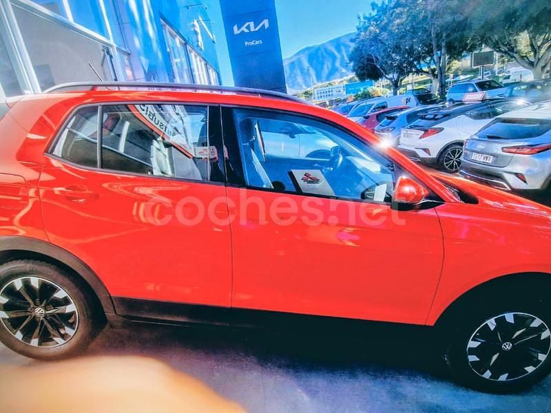 Usado VW T-Cross Advance 95 CV (69 kW) 2021 Granate SUV