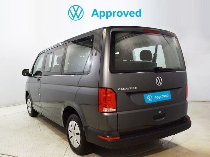 Gris / plata Usado 2024 VW Caravelle Monovolumen | 38.600 € (Precio justo) - Imagen 1/4