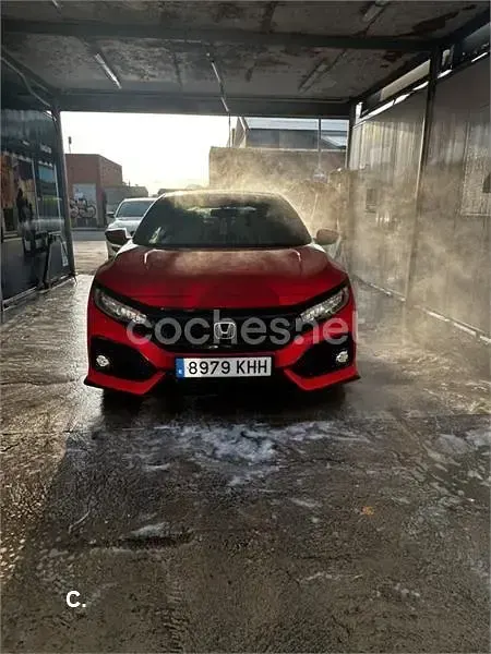 Usado Honda Civic Sport 182 CV (133 kW) 2018 Rojo Berlina
