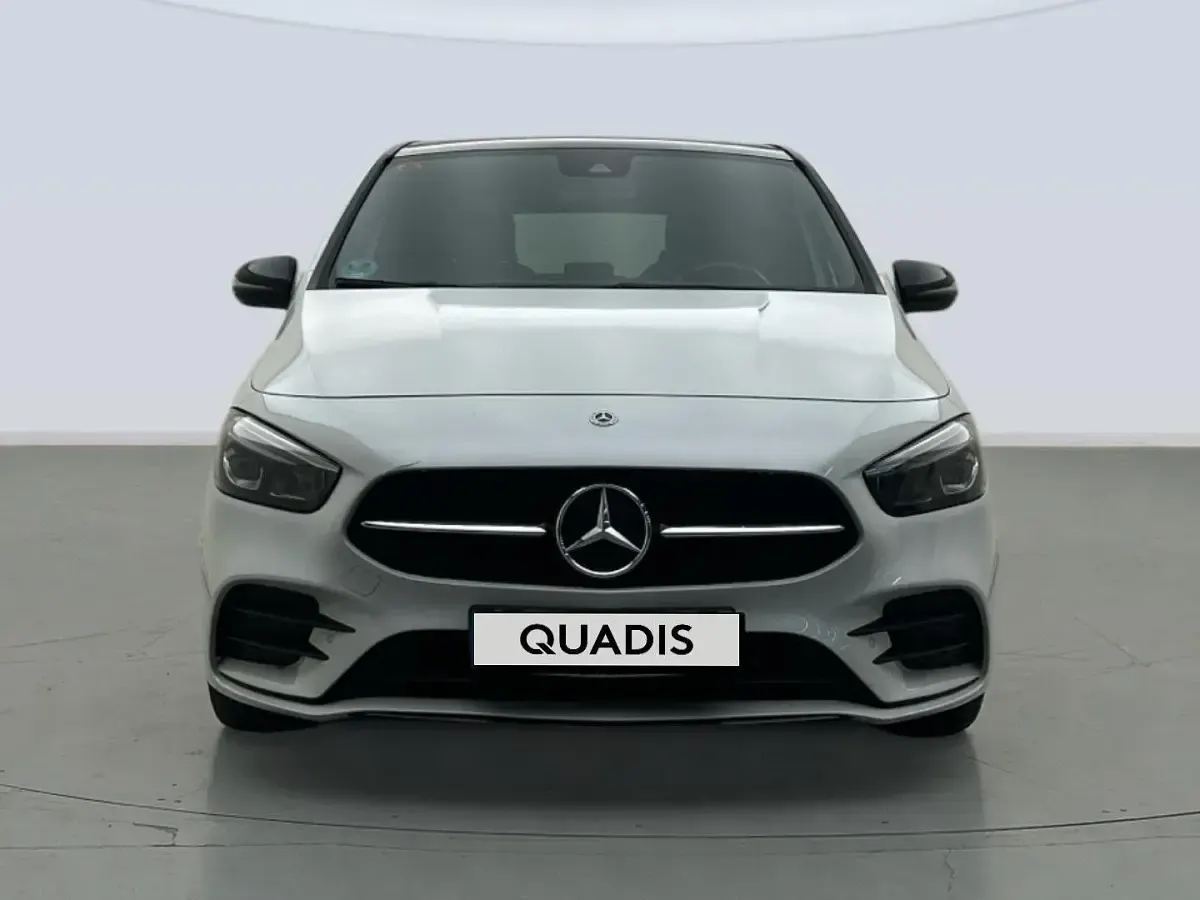 Usado Mercedes B180 116 CV (85 kW) 2021 Blanco Utilitario