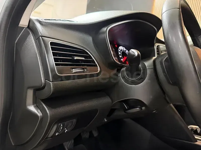 Usado Renault Mégane II Equilibre 115 CV (84 kW) 2023 Blanco Berlina