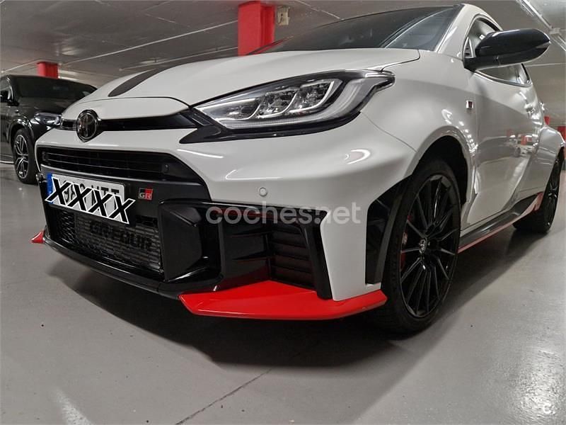 Usado Toyota Yaris 280 CV (205 kW) 2024 Blanco Berlina